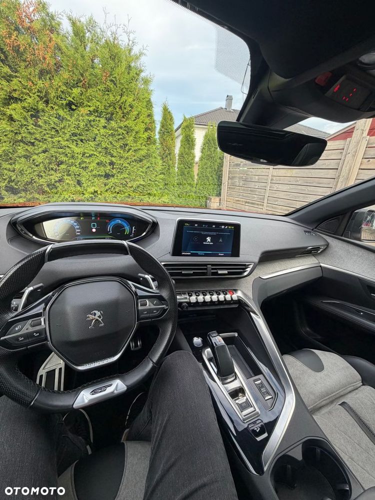 Peugeot 3008 1.6 PureTech HYbrid4 GT Line S&S EAT8 - 10