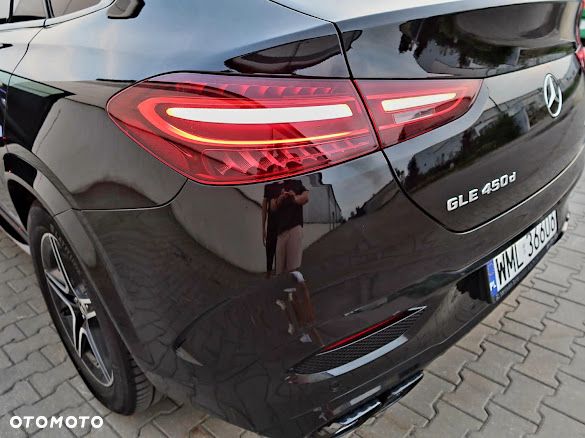 Mercedes-Benz GLE - 29