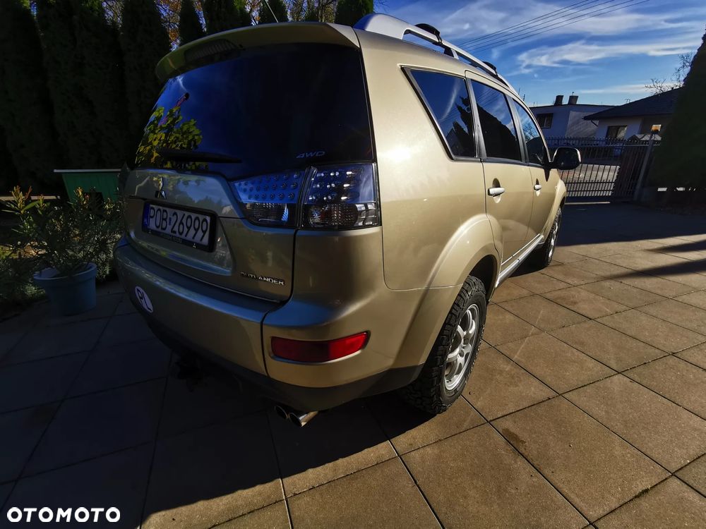 Mitsubishi Outlander 2.2 DI-D 4WD Intense - 7
