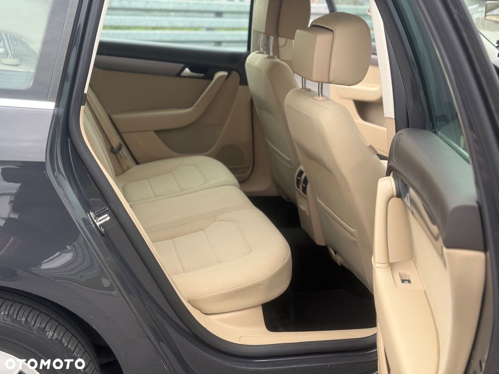 Volkswagen Passat 1.8 TSI Comfortline DSG - 8