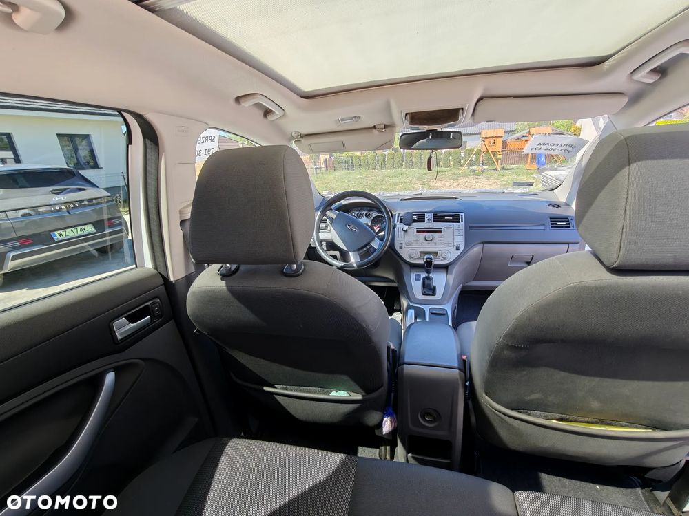 Ford Kuga - 8
