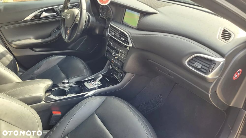 Infiniti Q30 2.2d DCT AWD Premium - 16