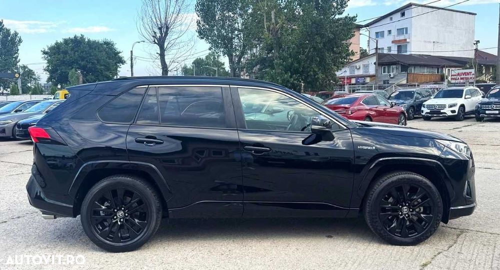 Toyota RAV4 - 10