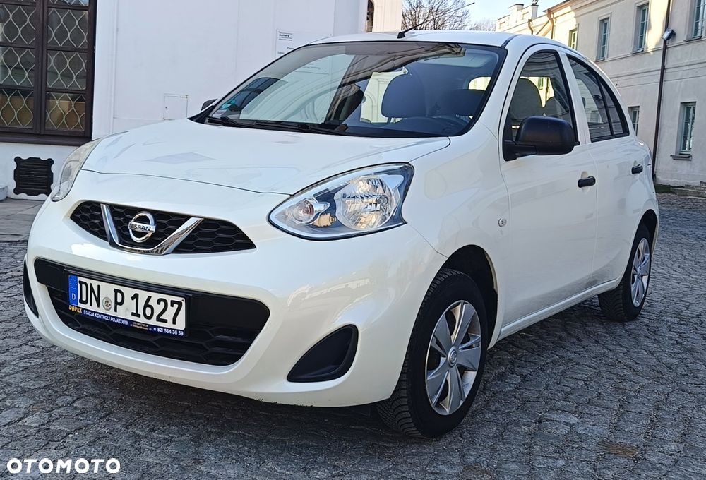 Nissan Micra - 1