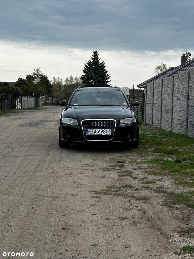 Audi A4 Avant 2.0 TDI - 1