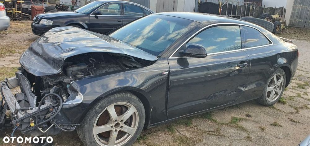 SILNIK 2.7 tdi  CGKA  jeszcze w aucie audi a5 części Gołdap blask - 4