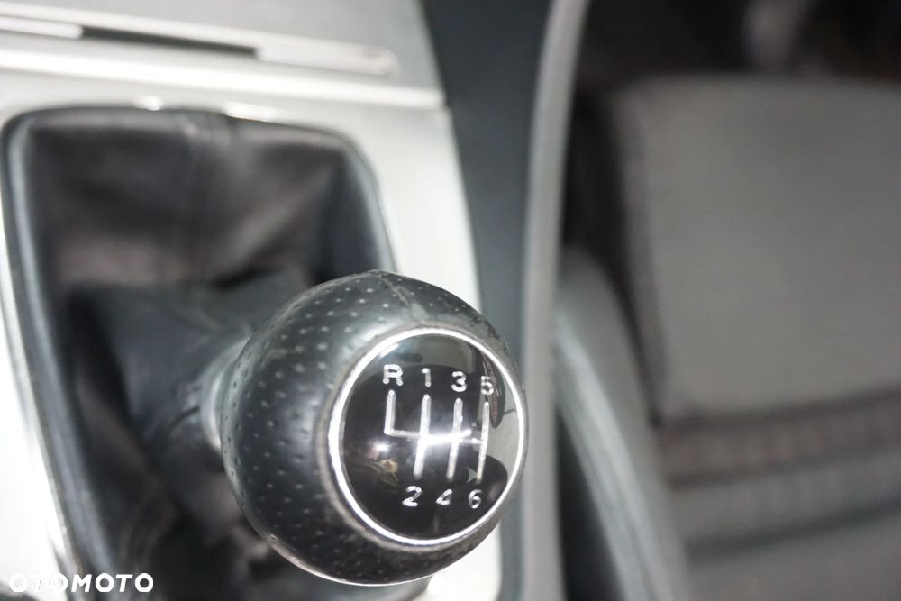 Audi A4 Avant 2.0 TDI - 33