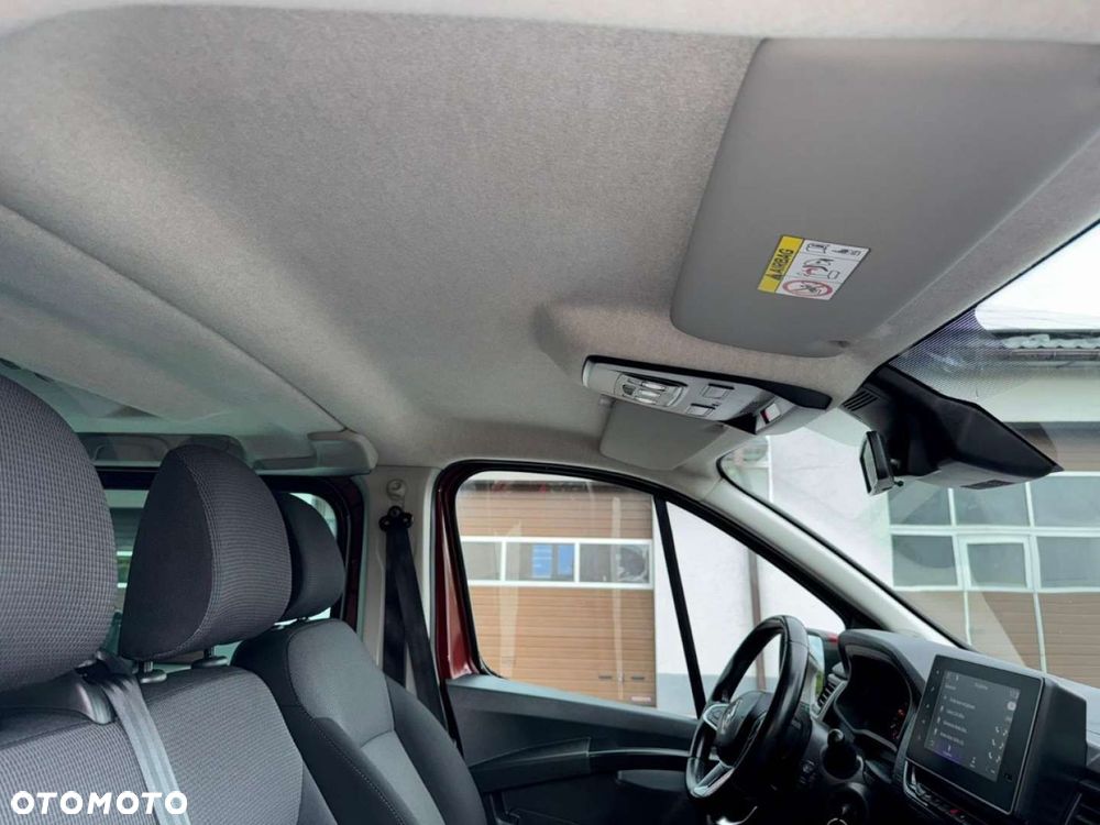 Renault Trafic - 32