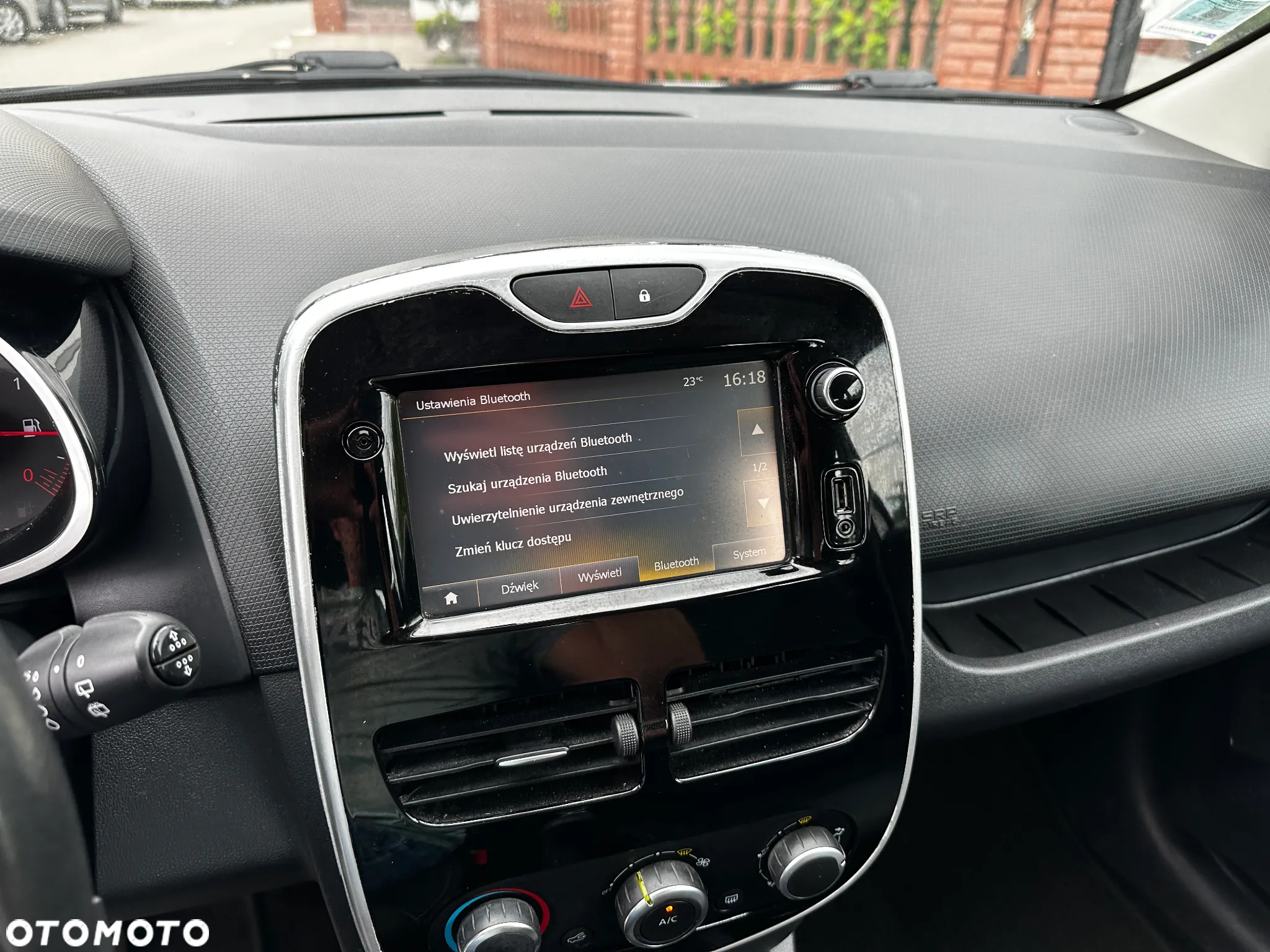 Renault Clio - 13