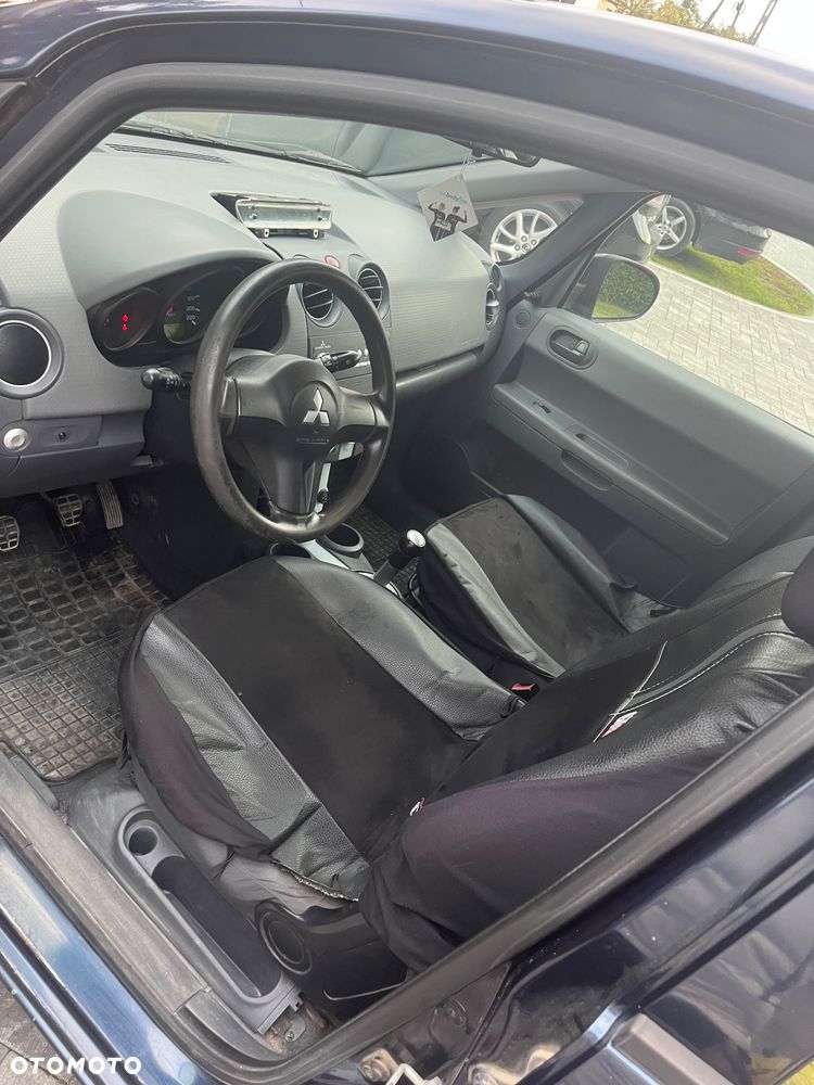 Mitsubishi Colt - 5