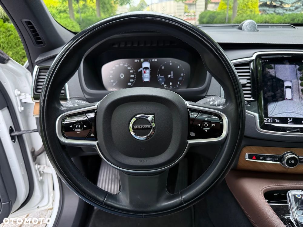 Volvo XC 90 - 24