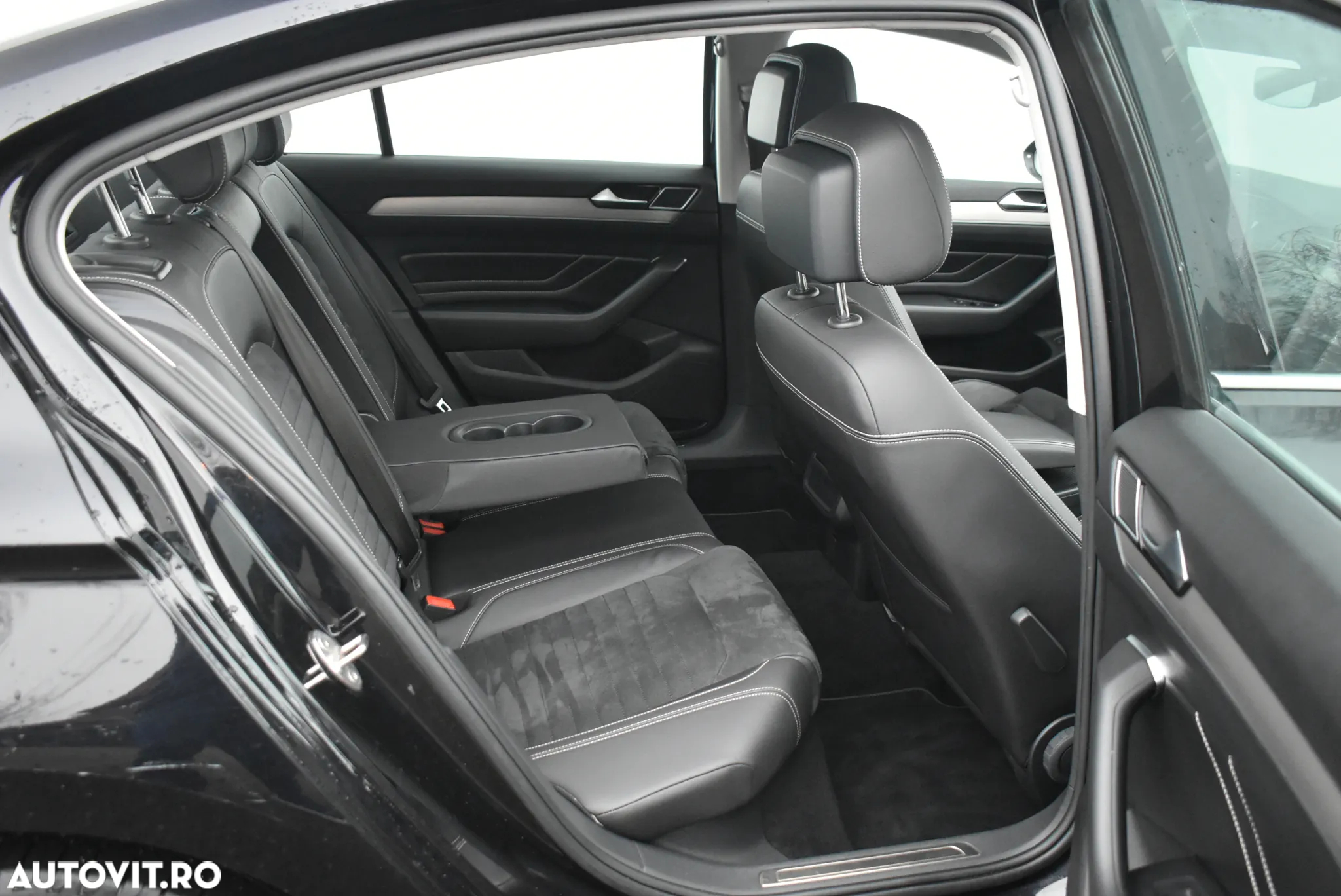 Volkswagen Passat 2.0 TDI DSG 4Motion Highline - 12
