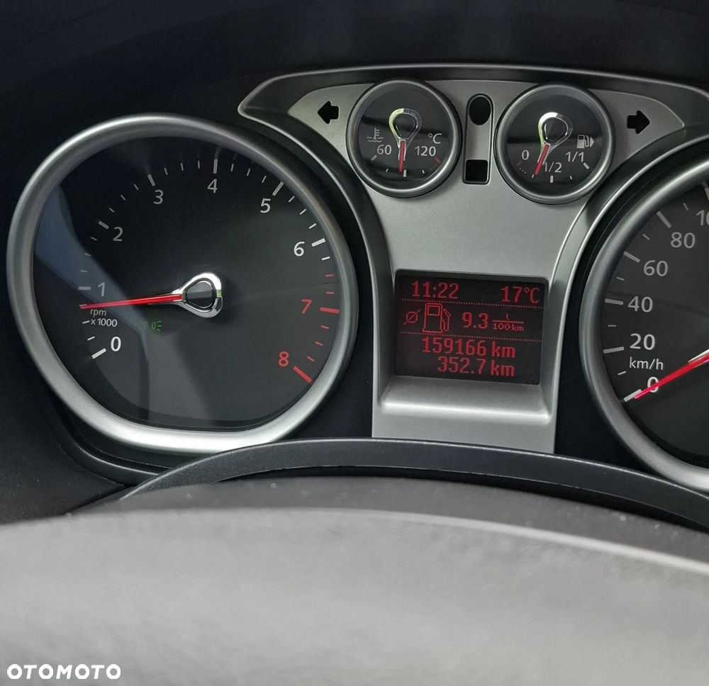 Ford Focus 1.6 Ambiente - 2