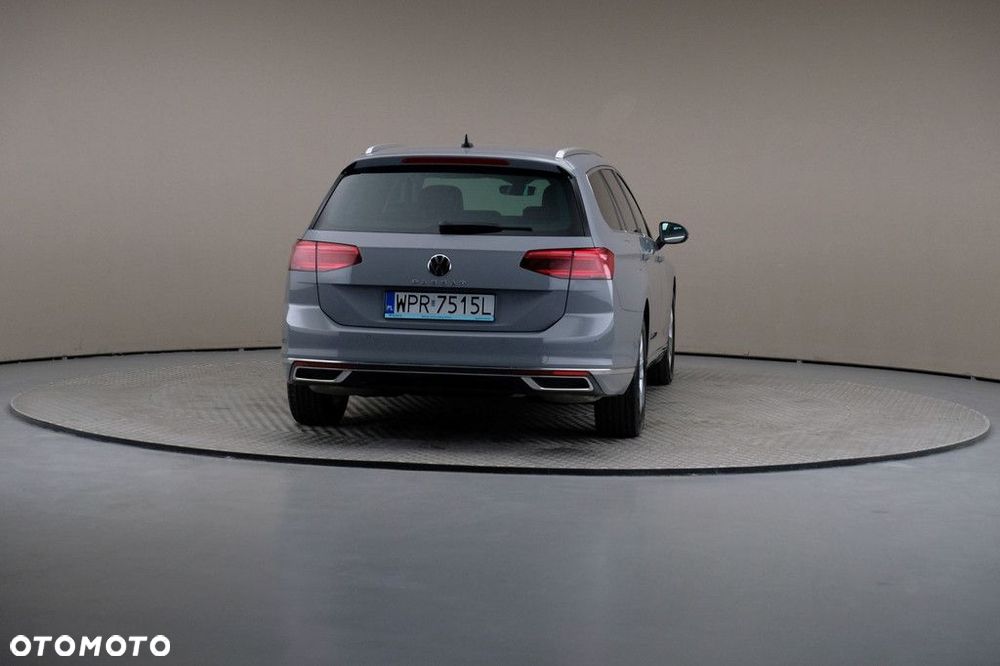 Volkswagen Passat Variant 2.0 TSI Elegance DSG - 5