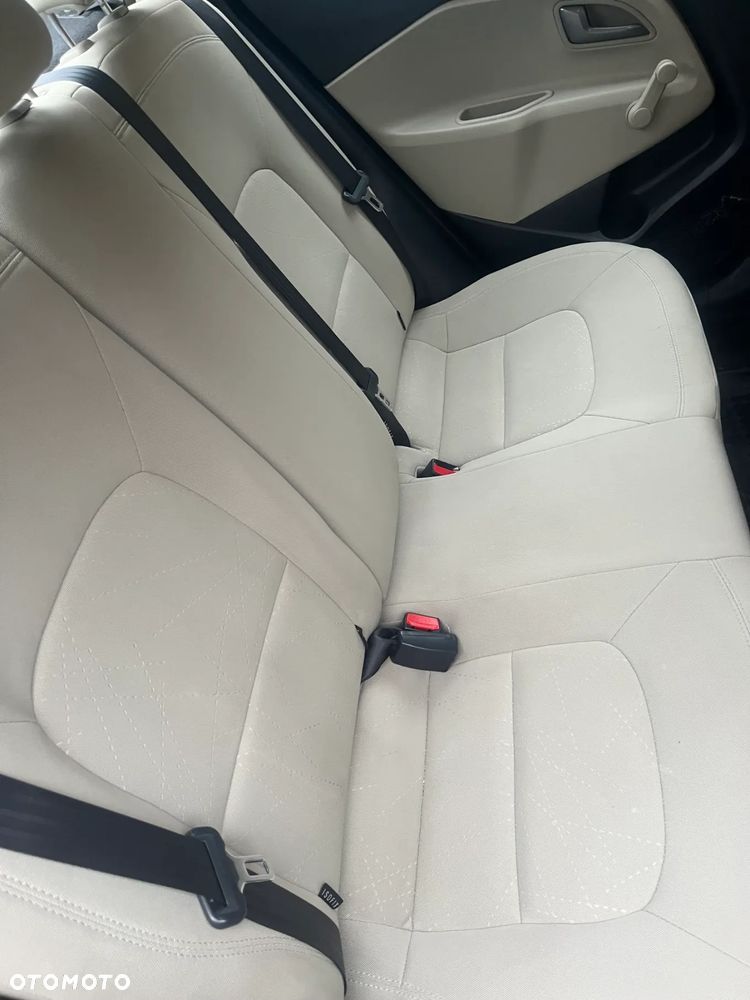 Kia Rio 1.2 M - 3