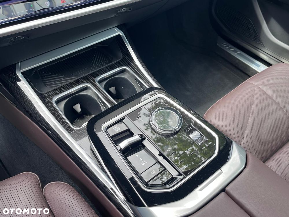 BMW Seria 7 740d xDrive mHEV sport - 15