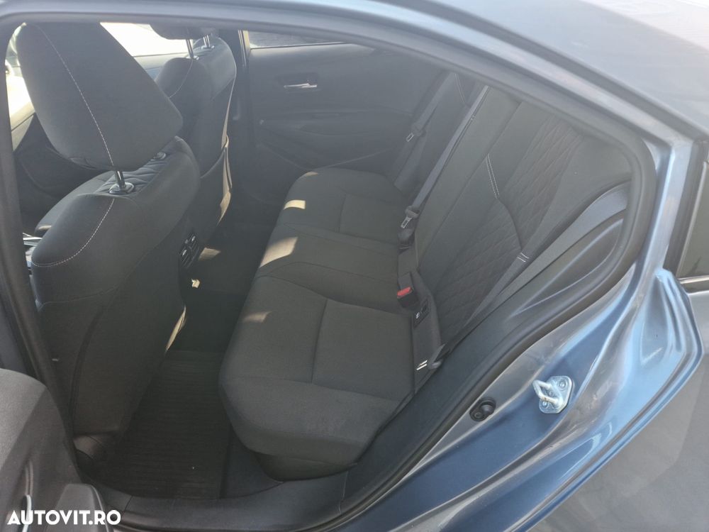 Toyota Corolla 1.8 HSD Business - 20