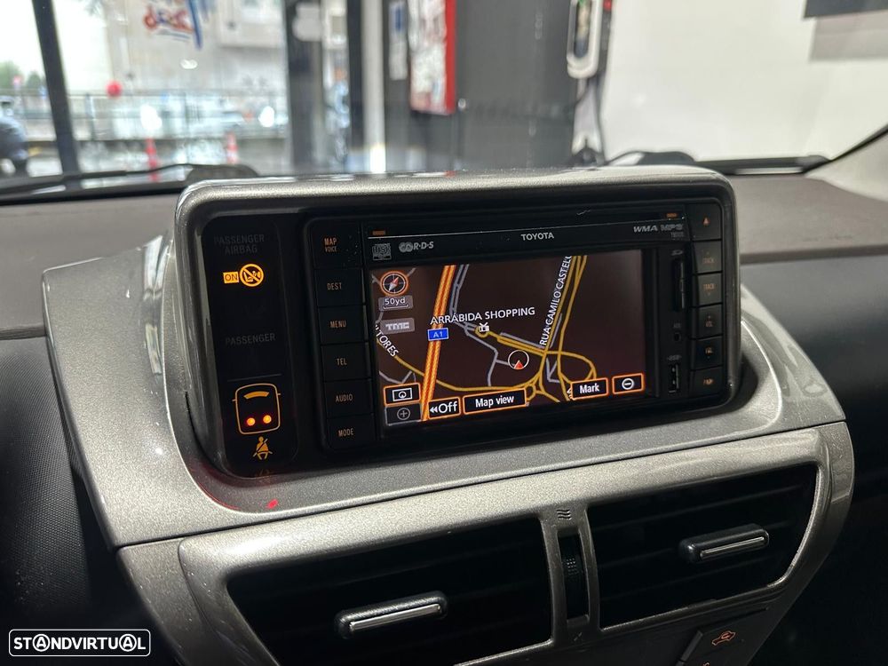 Toyota iQ 1.4 D-4D 2 EP+NAVI+Bluetooth - 25