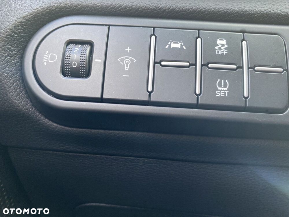 Kia XCeed - 18