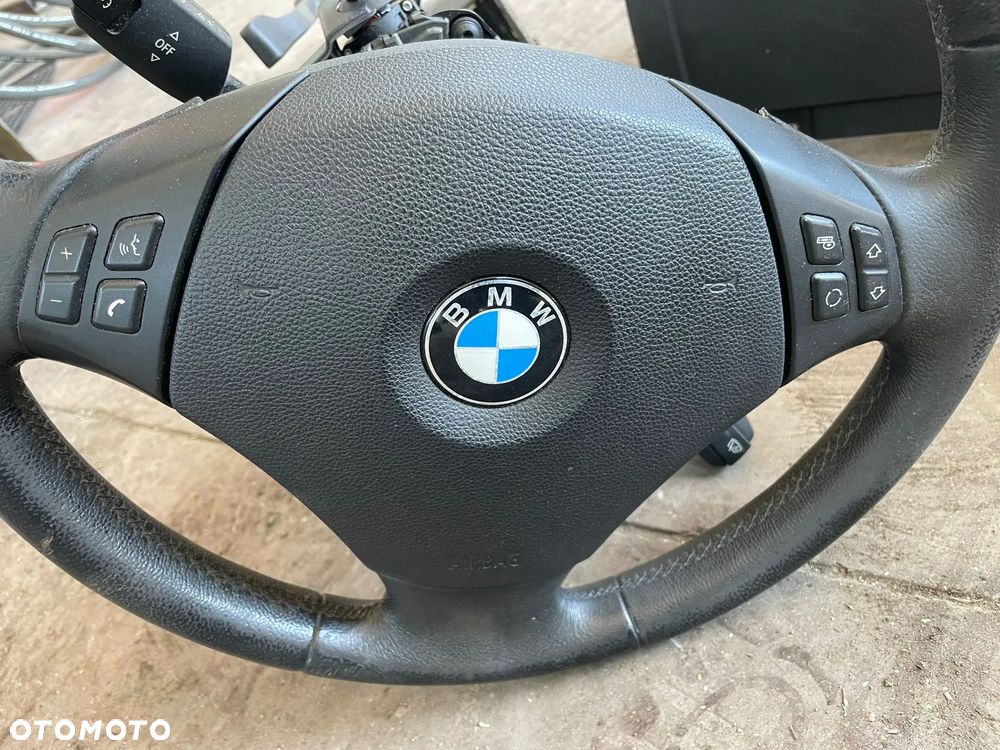 Deska rozdzielcza BMW E90 E91 lift NAVI OE - 2