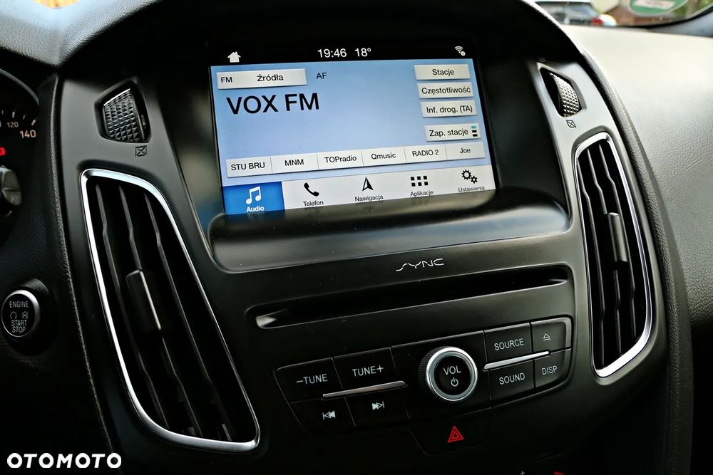 Ford Focus 1.0 EcoBoost Start-Stopp-System ST-LINE X - 25