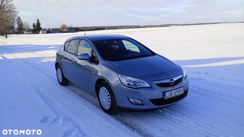 Opel Astra - 16