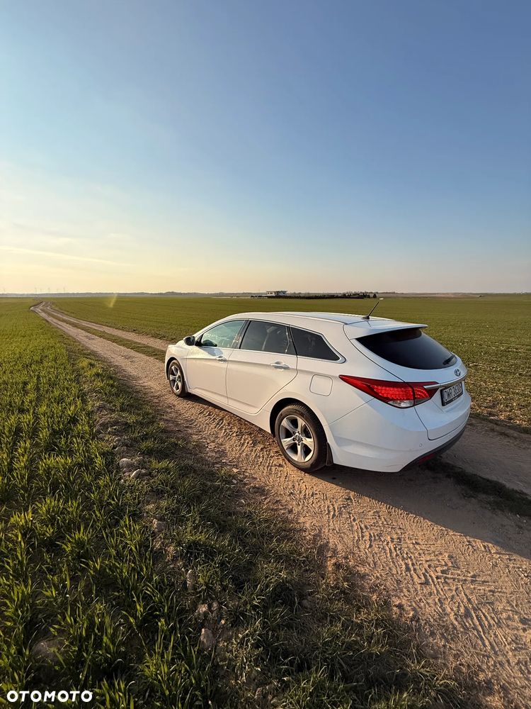Hyundai i40 1.7 CRDi Comfort - 1
