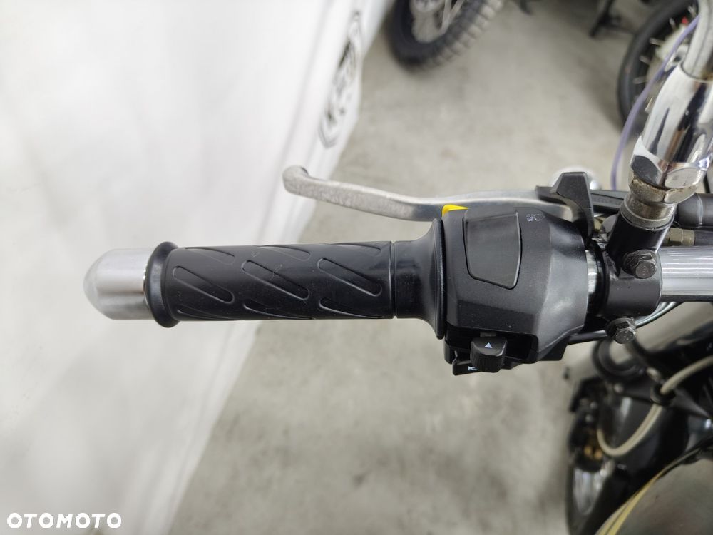 Moto Guzzi V7 - 15