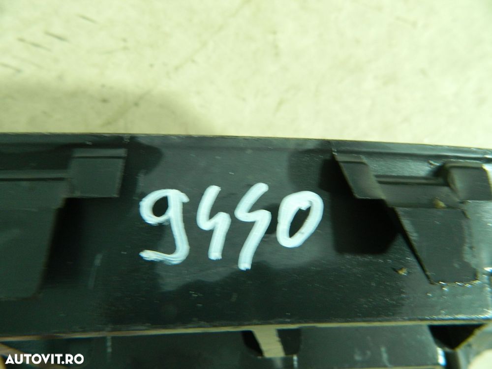 Grila radiator partea stanga, Renault Scenic, 2003, 2004, 2005, 2006,, 8200140329 - 3