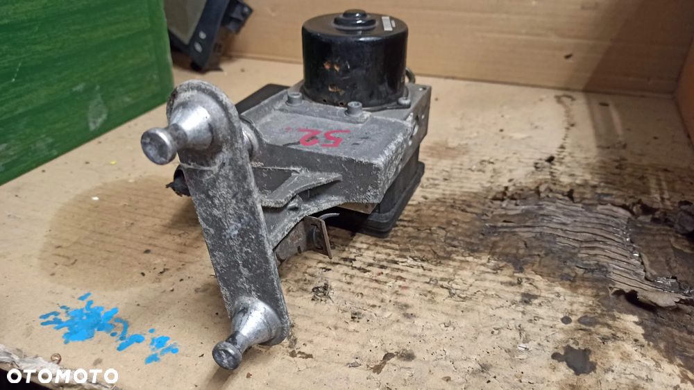 # POMPA ABS MERCEDES W203 nr A0064315112 / A0375454732 - 4