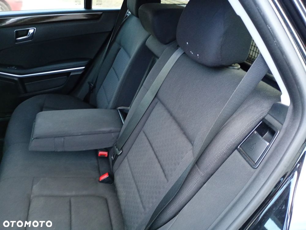 Mercedes-Benz Klasa E 220 CDI DPF BlueEFFICIENCY Automatik - 8