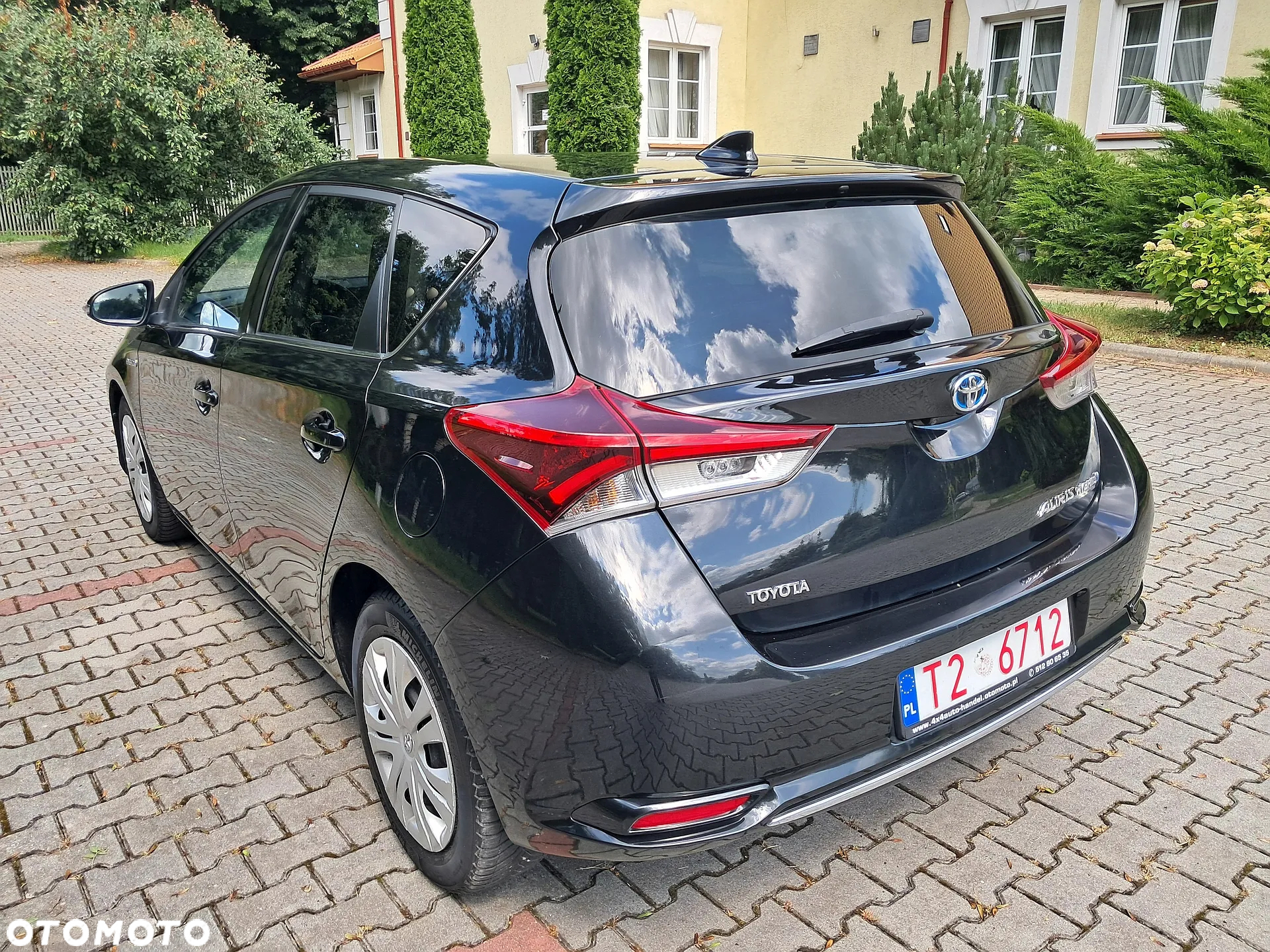 Toyota Auris - 4