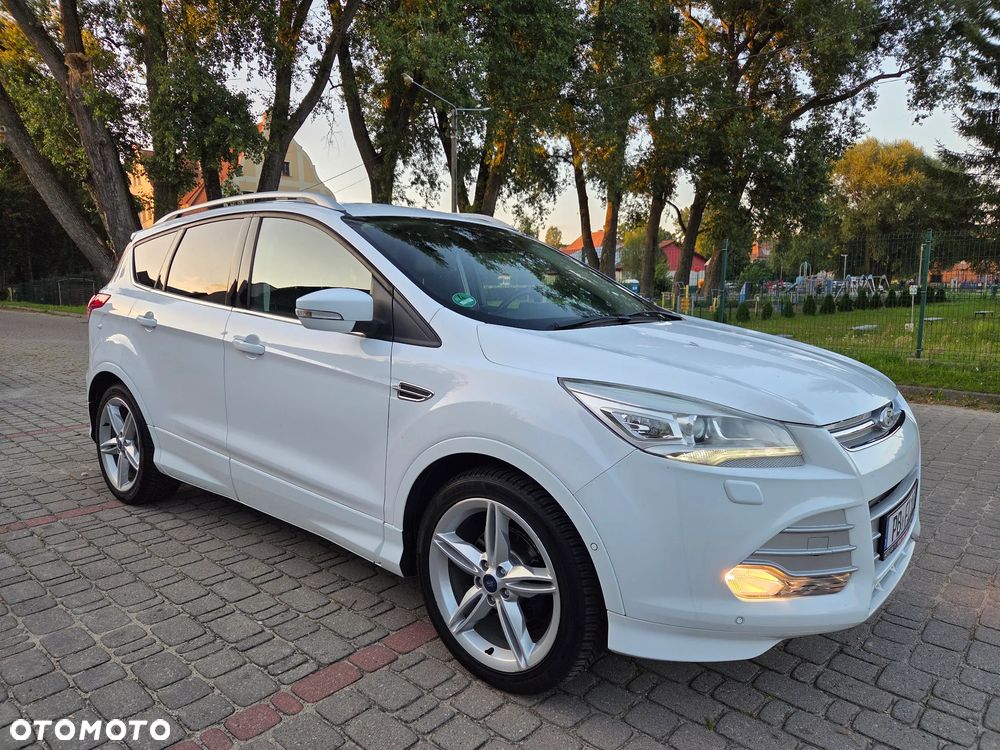 Ford Kuga 1.6 EcoBoost 2x4 Titanium - 8
