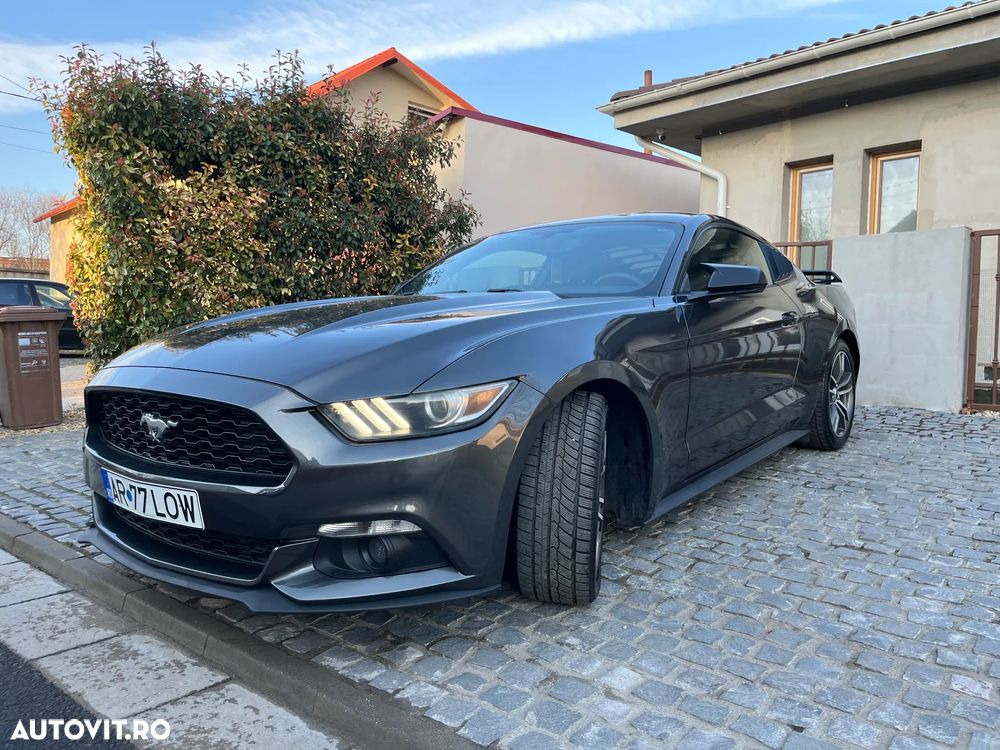 Ford Mustang - 3