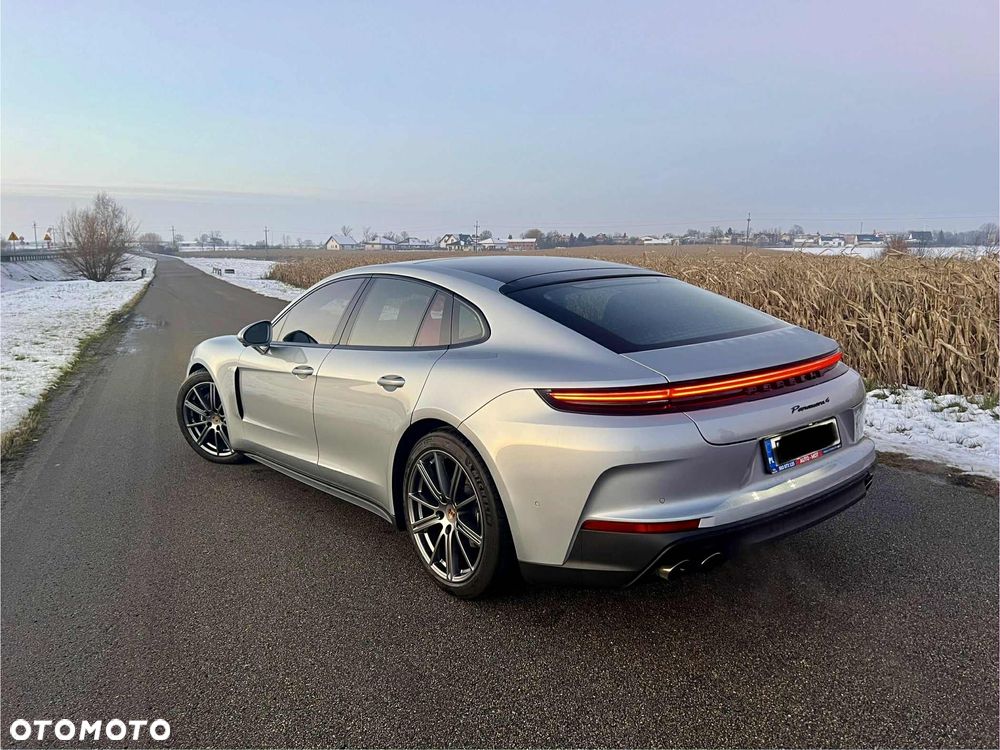 Porsche Panamera 4 - 11