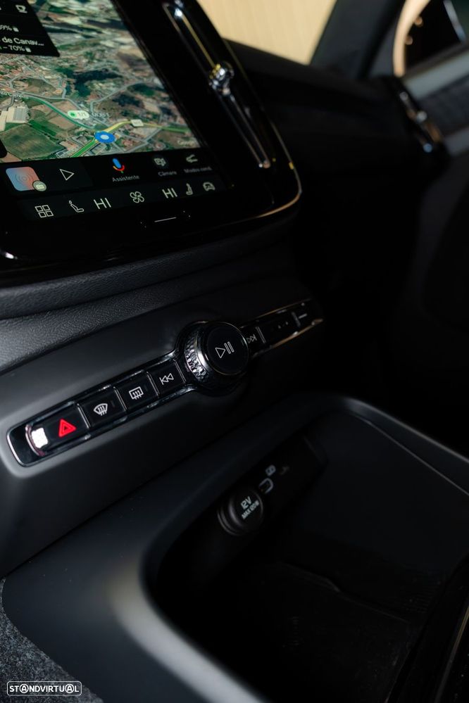 Volvo XC 40 Recharge 69 kWh Single Motor Core - 52