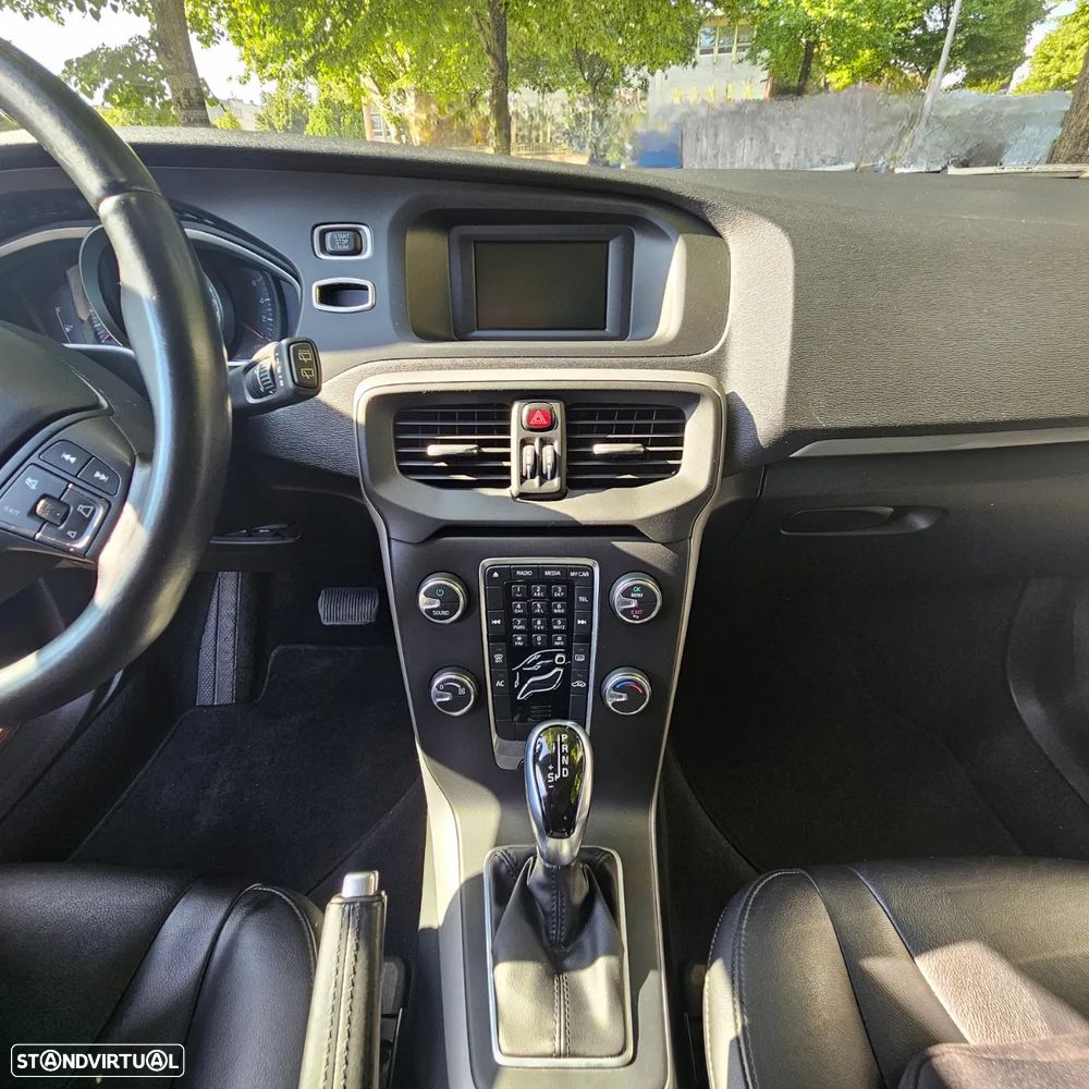 Volvo V40 1.6 D2 Kinetic Powershift Eco - 39