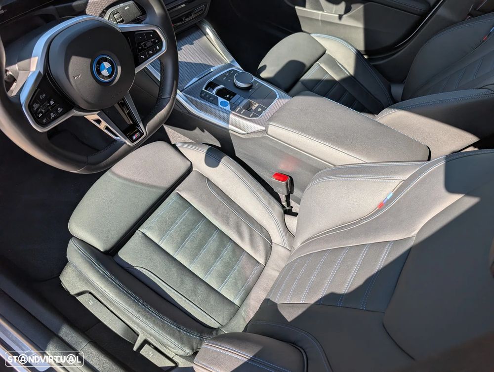 BMW i4 eDrive40 Pack Desportivo M Pro - 16
