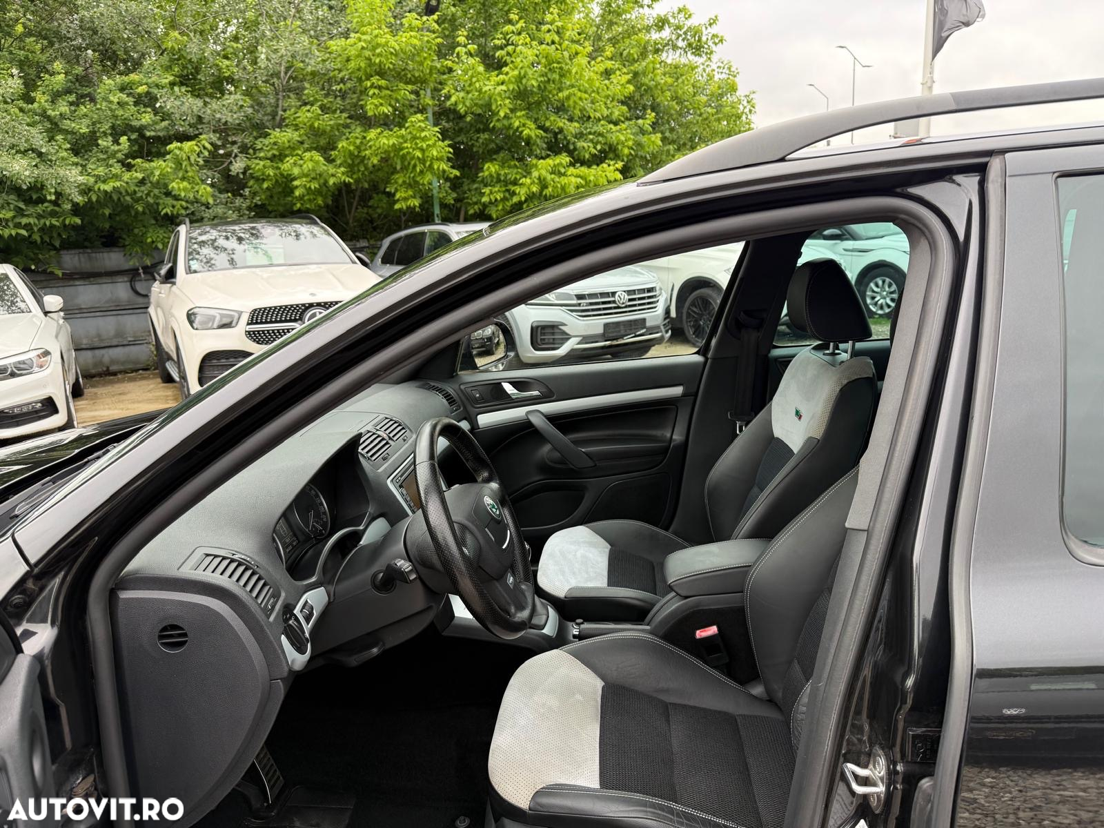 Skoda Octavia 2.0 FSI Turbo RS - 14