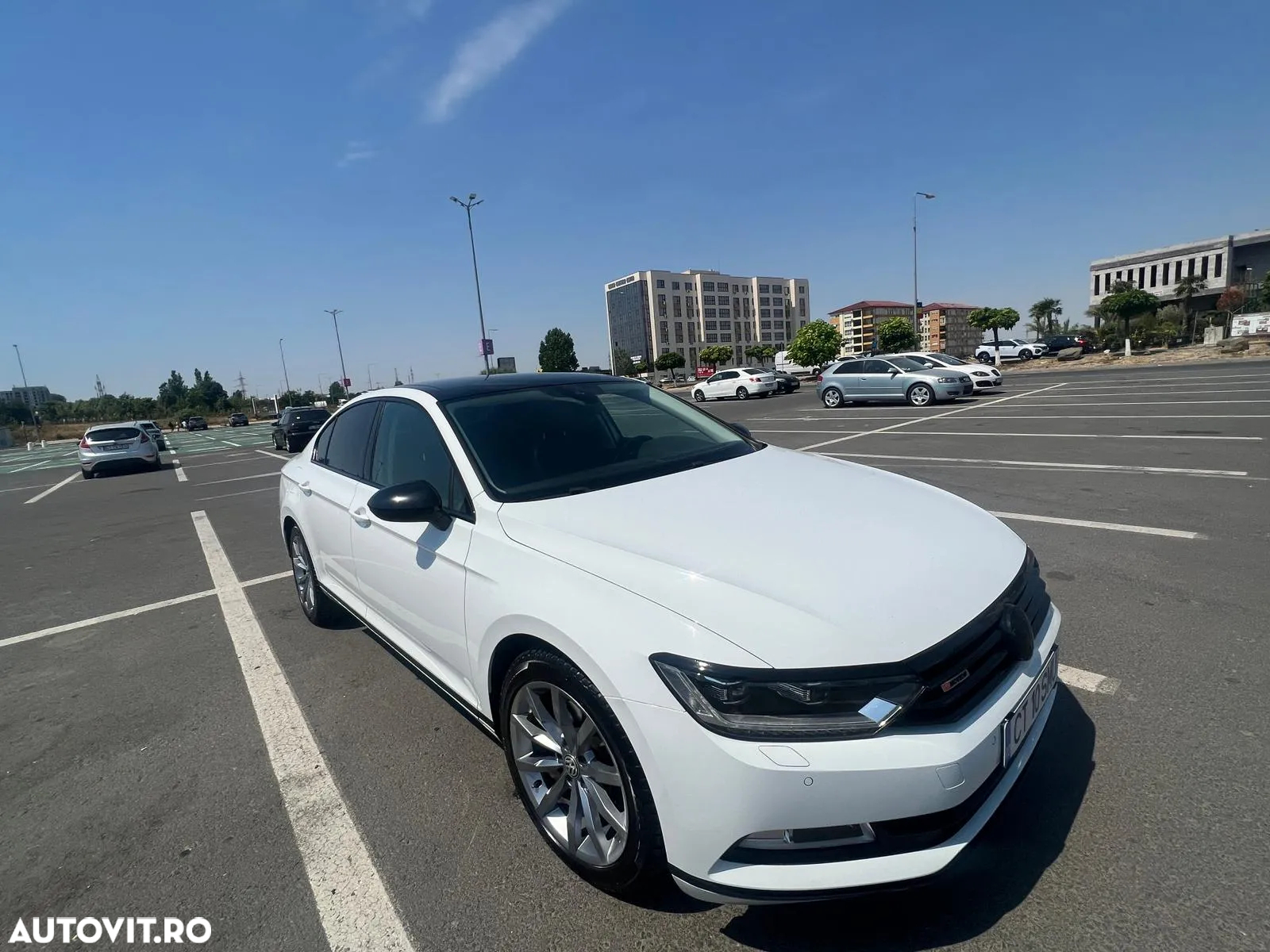 Volkswagen Passat 2.0 TDI DSG 4Motion Comfortline - 2
