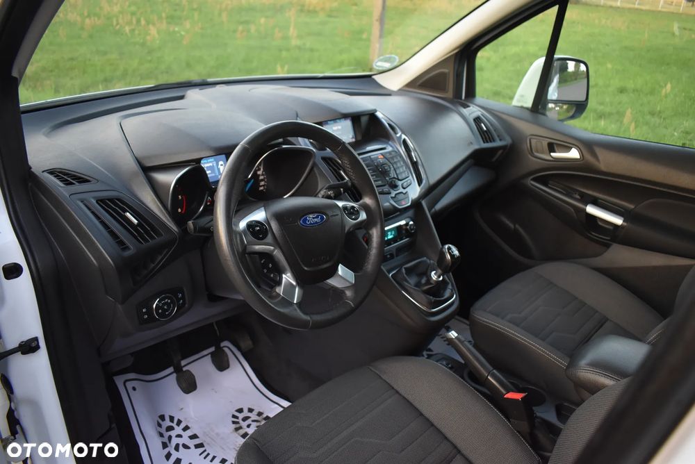 Ford Tourneo Connect - 21