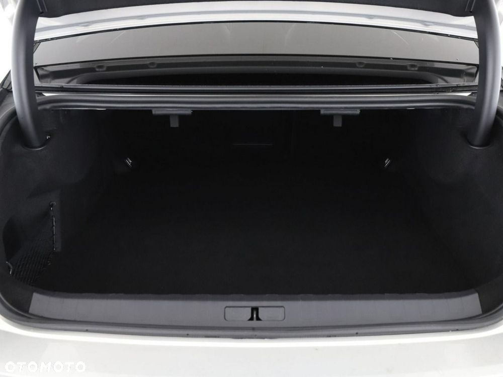 DS Automobiles DS 9 1.6 E-Tense Rivoli+ - 21