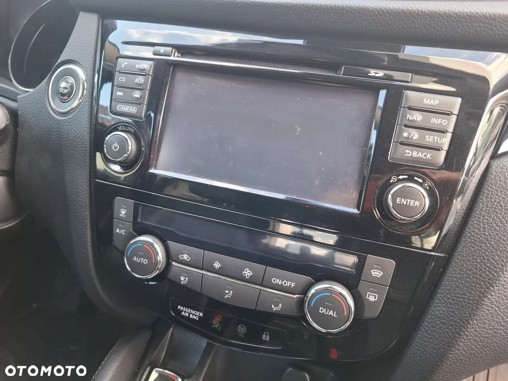 Nissan Qashqai 1.6 dCi Xtronic TEKNA+ - 20