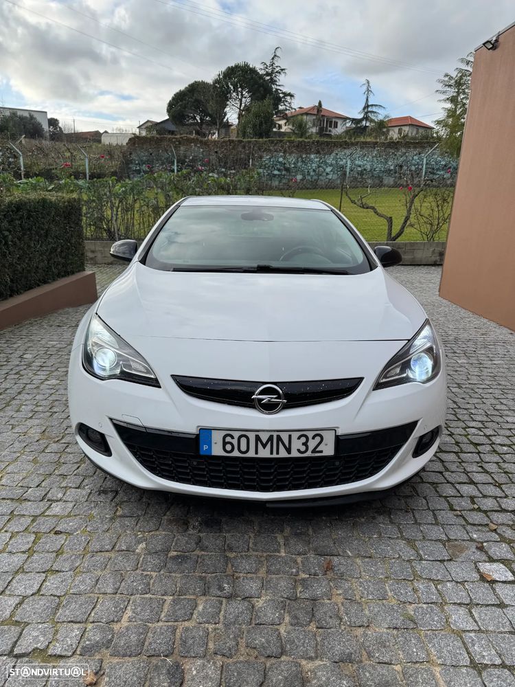 Opel Astra GTC - 2