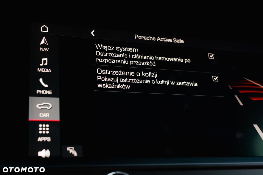 Porsche Macan Standard - 23