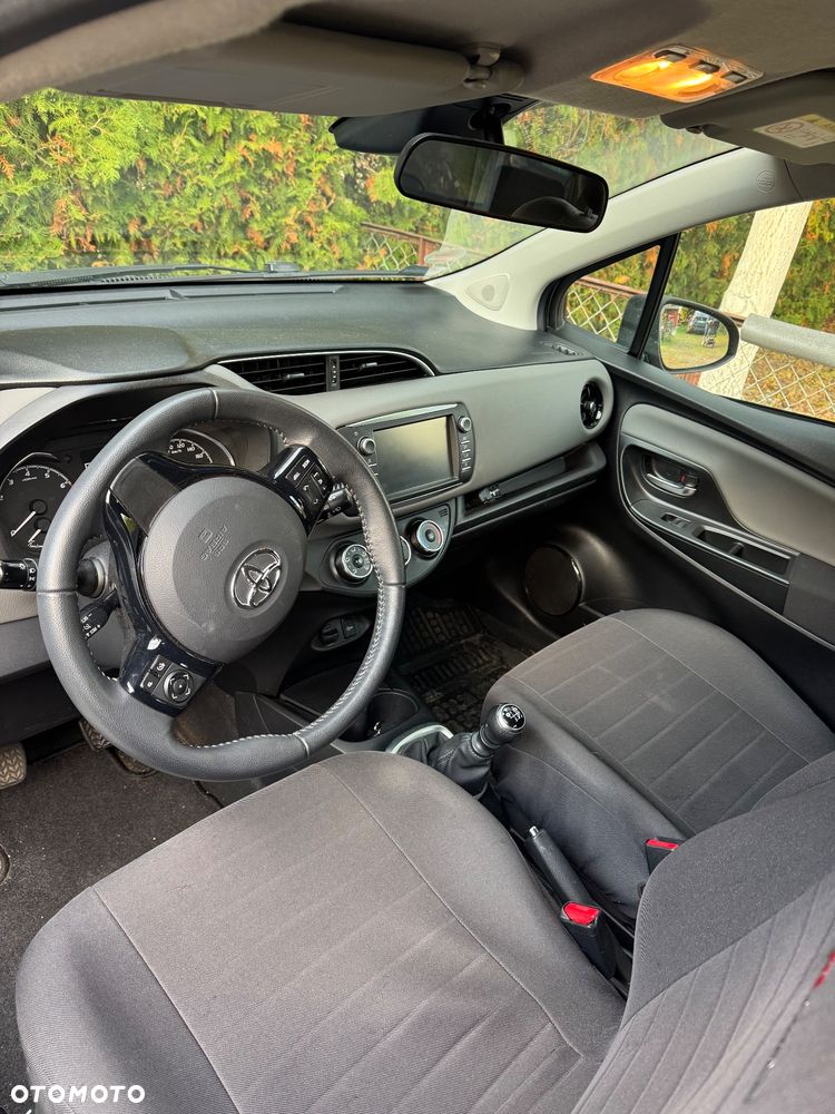 Toyota Yaris - 7