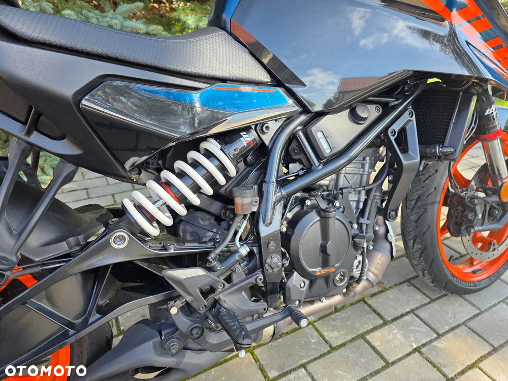 KTM Duke 125 - 12