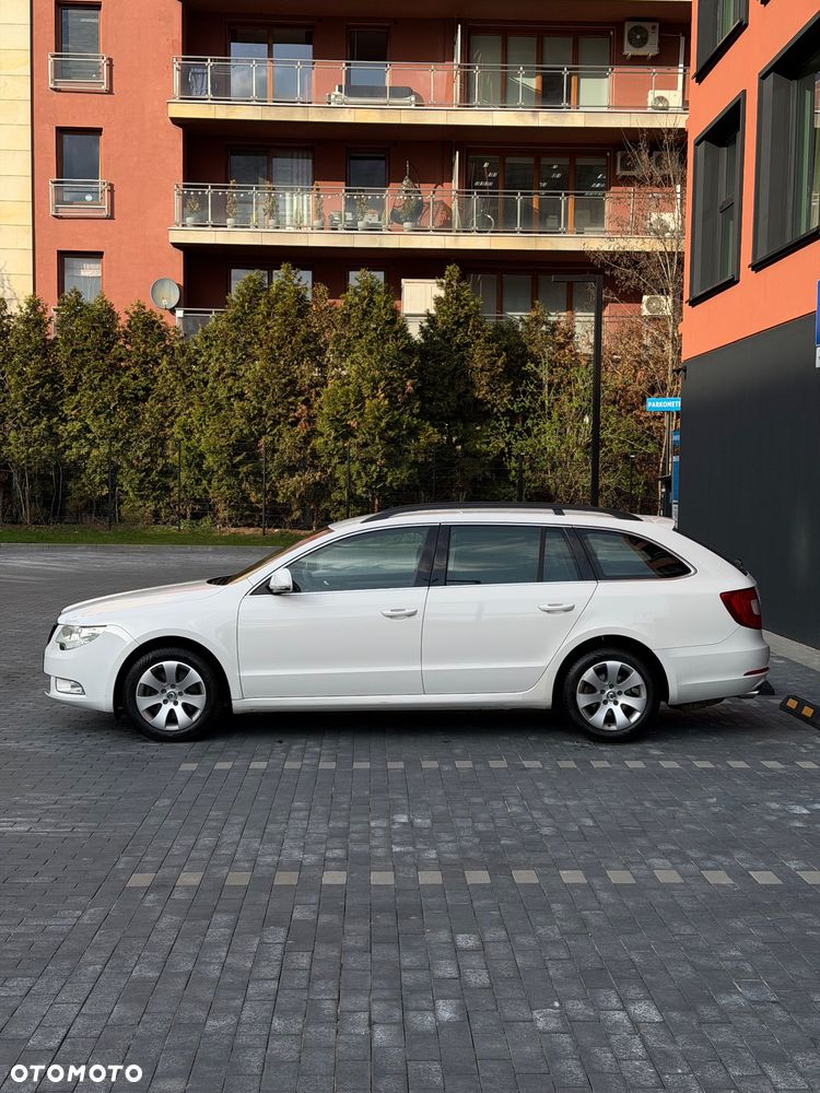 Skoda Superb 1.8 TSI DSG Comfort - 4
