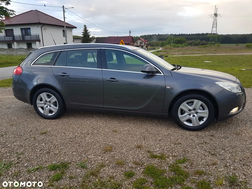 Opel Insignia 1.8 Sports Tourer - 2