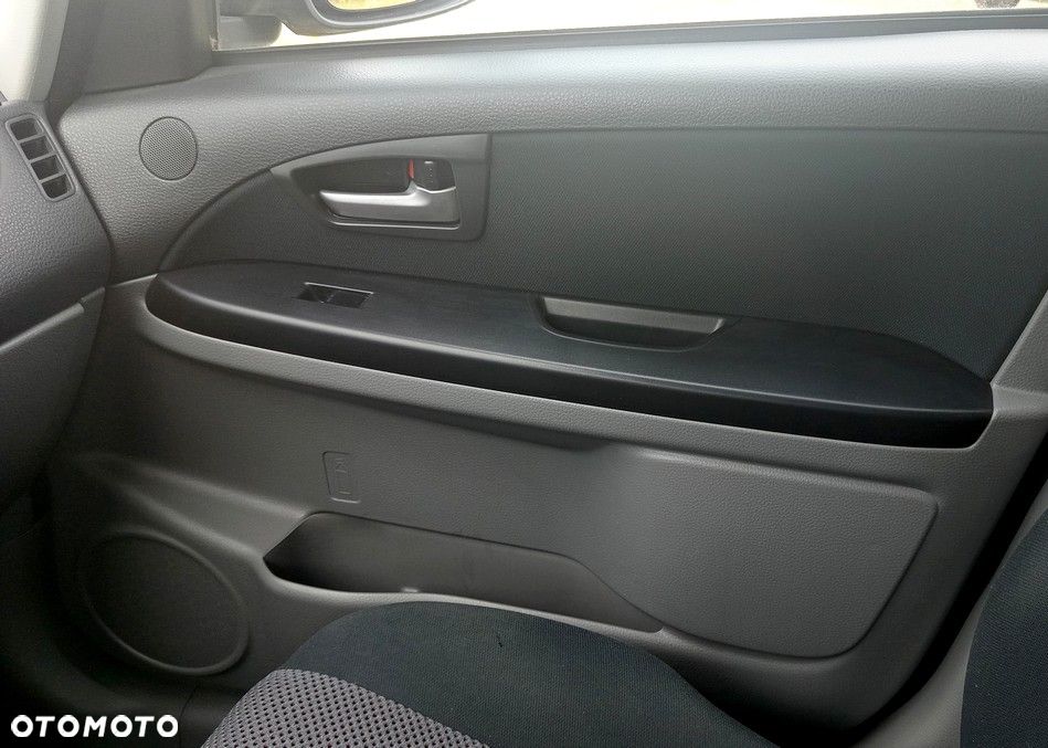 Suzuki SX4 1.5 - 11